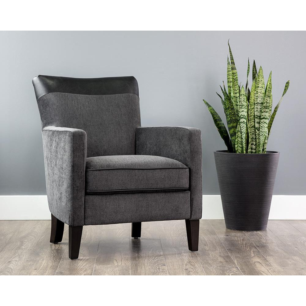 Sunpan, Aston Armchair