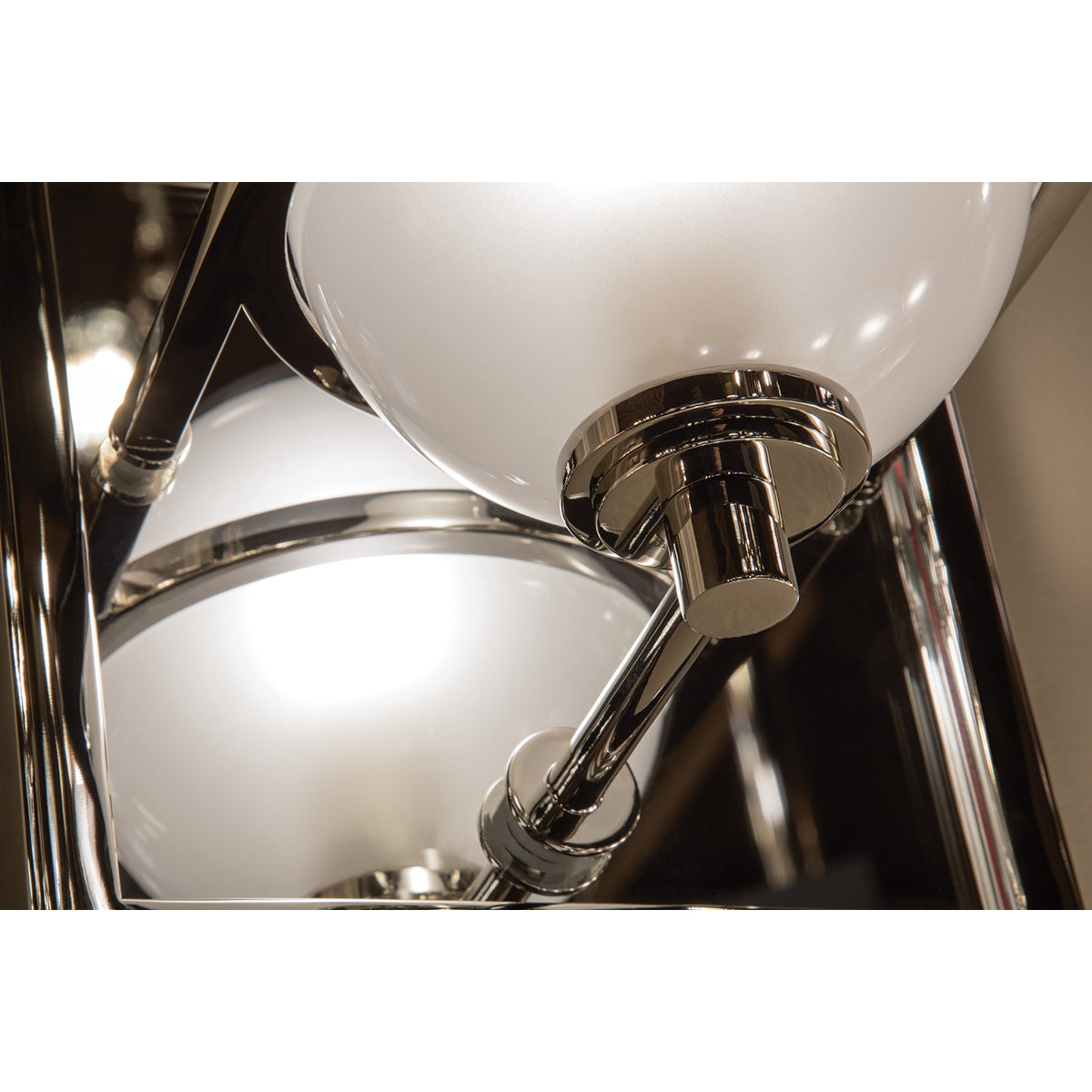 Hudson Valley, Axiom 3 Light Bath Bracket