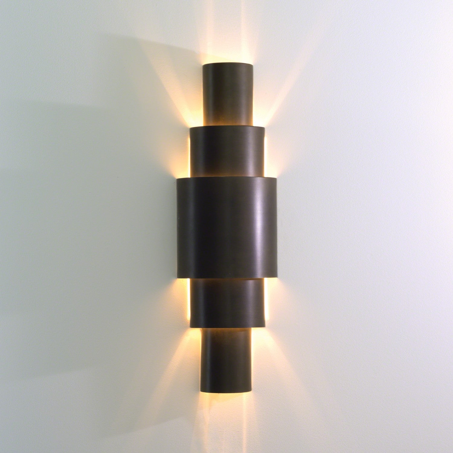 Global Views, Babylon Sconce