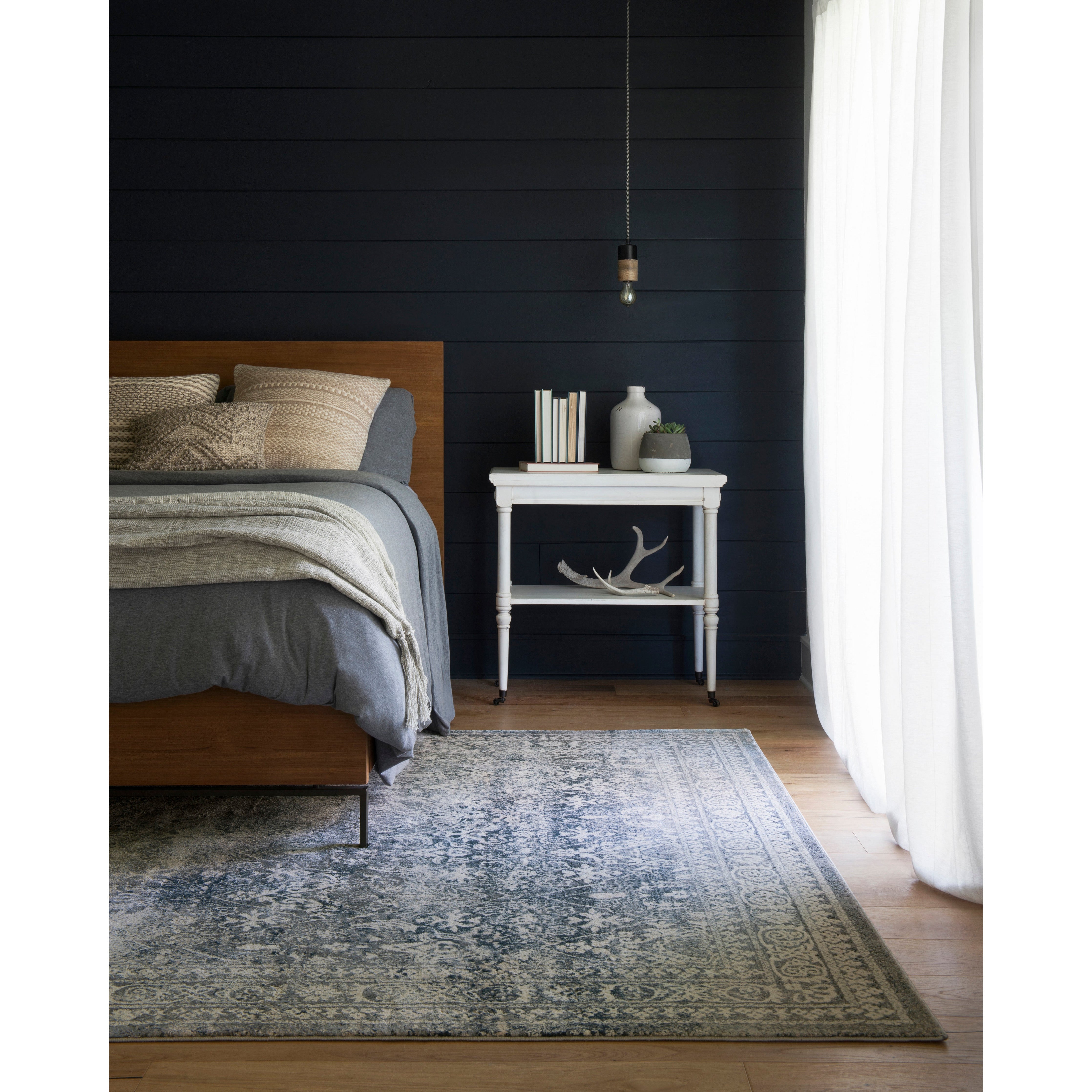 Loloi, Everly Slate / Slate  Rug