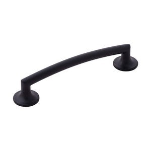 Berenson, Flare 5.04" C-C Cabinet Pull