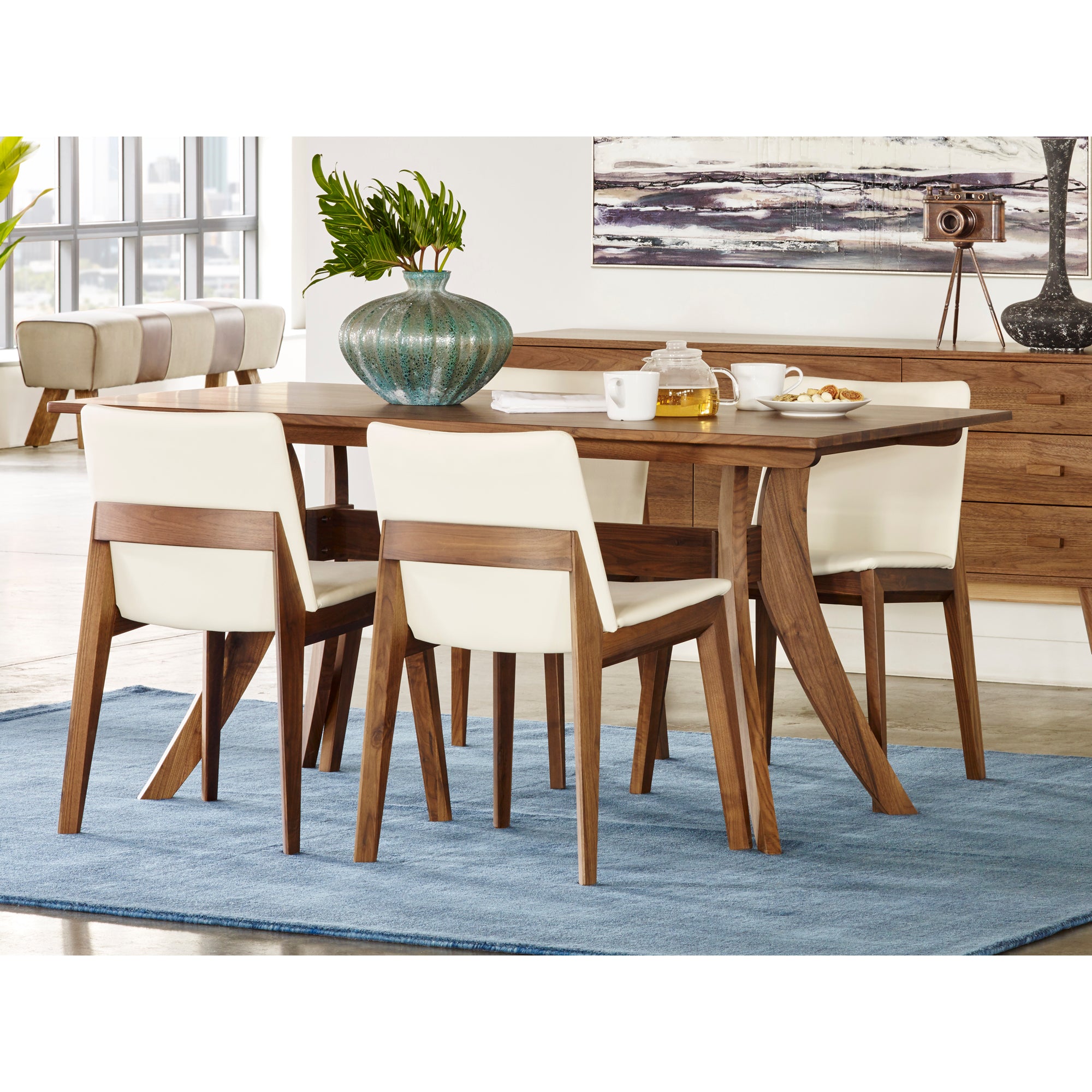 Moes, Florence Rectangular Dining Table