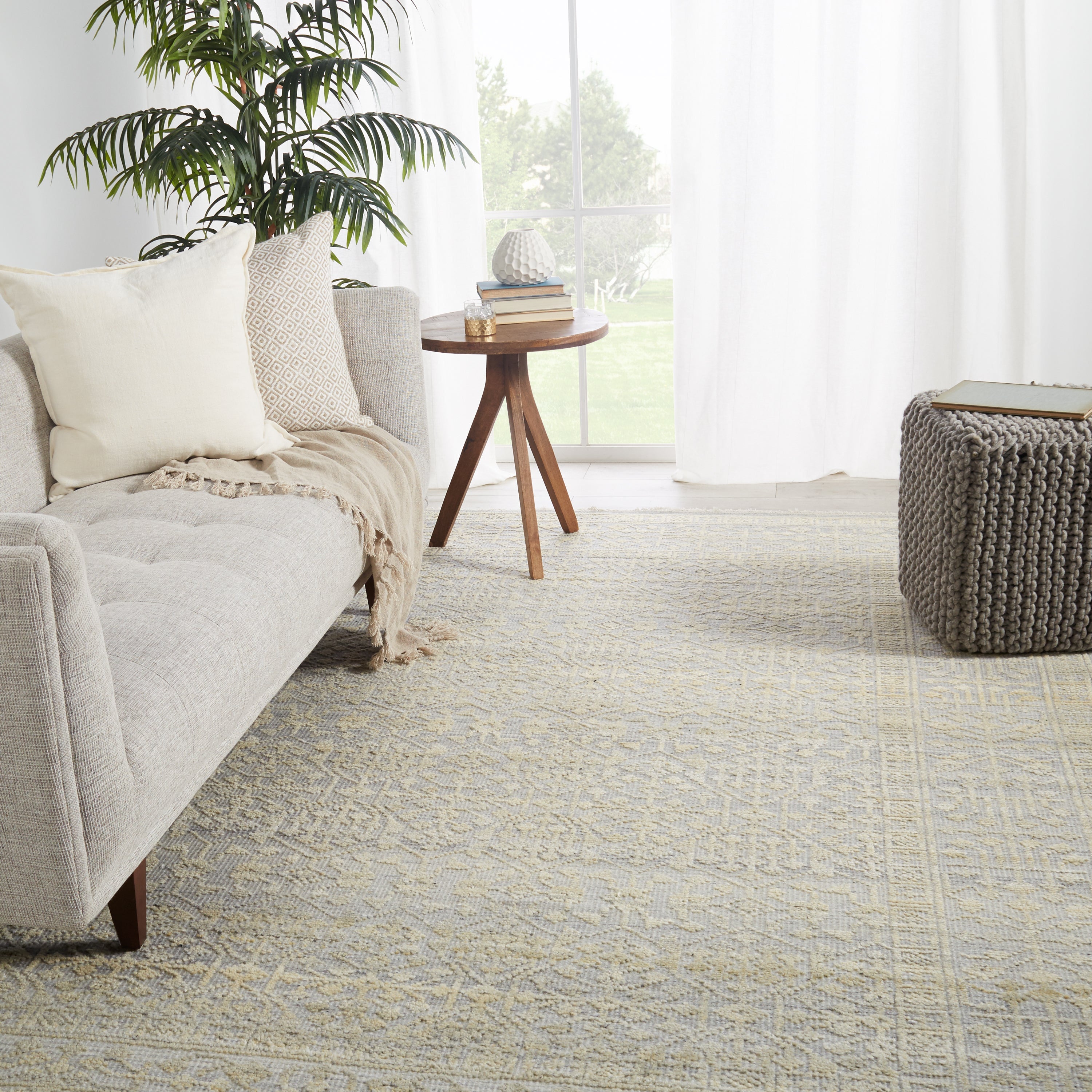 Jaipur Living, Gaia - Beige / Gray Rug