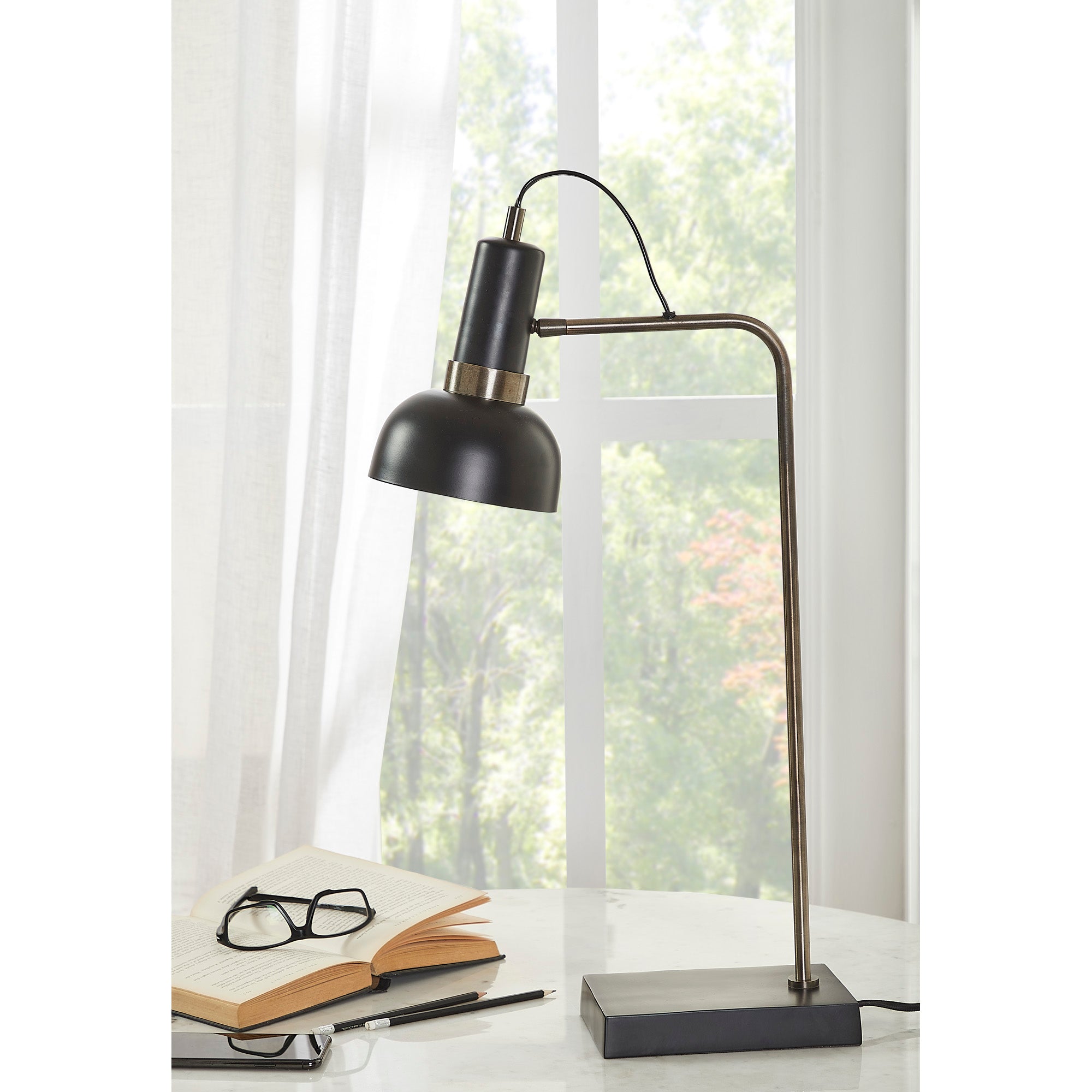 Renwil, Hayden Table Lamp