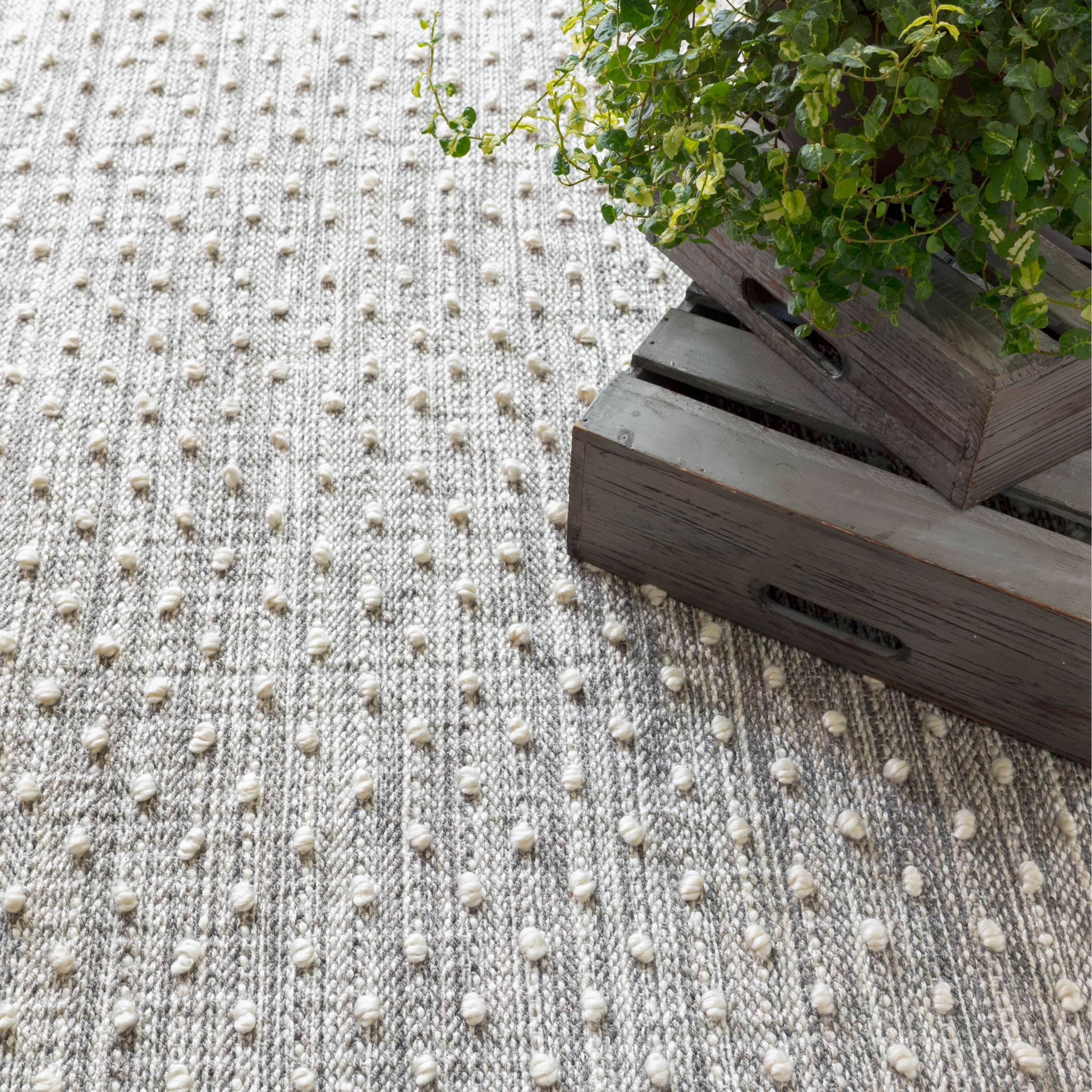 Annie Selke, Hobnail Grey Indoor/Outdoor Rug